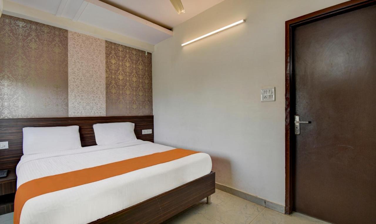 Hotel Radha Nikunj Residency Τζαϊπούρ Εξωτερικό φωτογραφία
