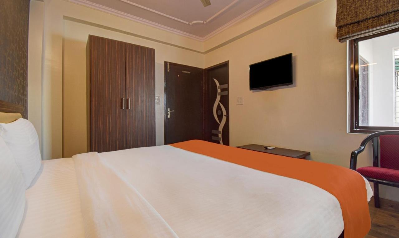 Hotel Radha Nikunj Residency Τζαϊπούρ Εξωτερικό φωτογραφία